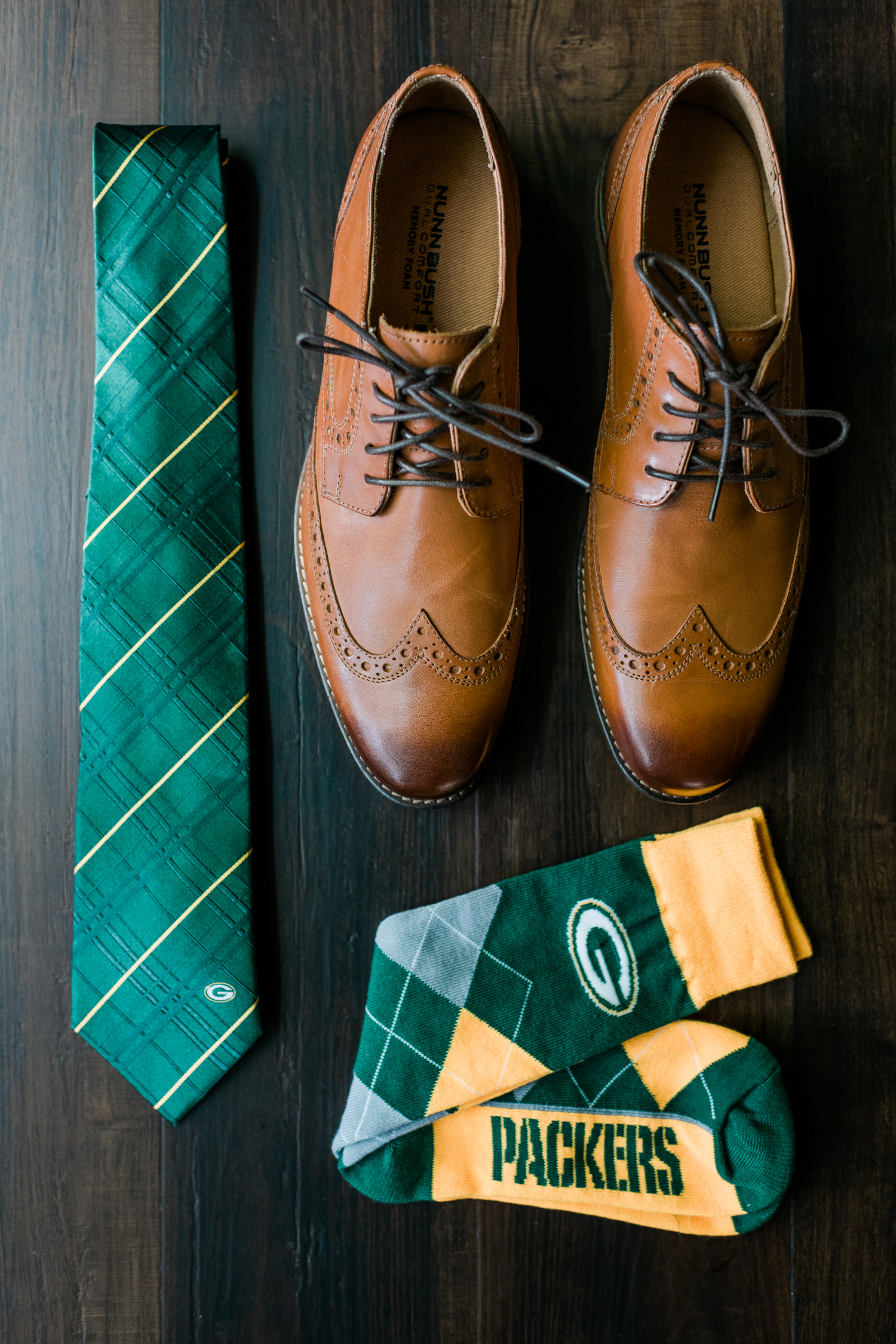Green bay packers themed groom details